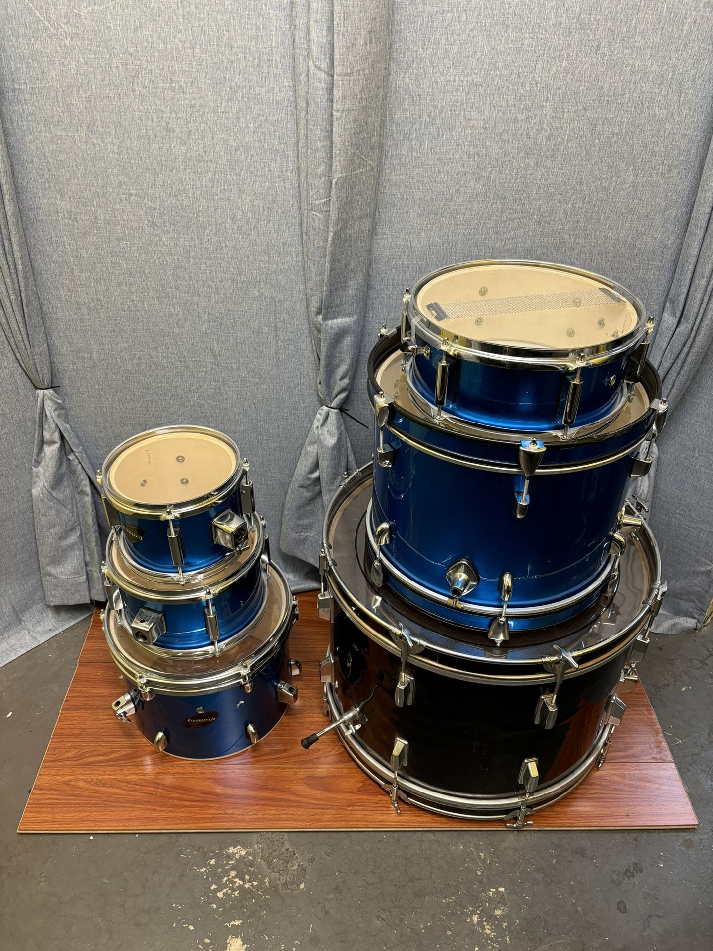 5pc Ludwig Drum Set + Bass Drum