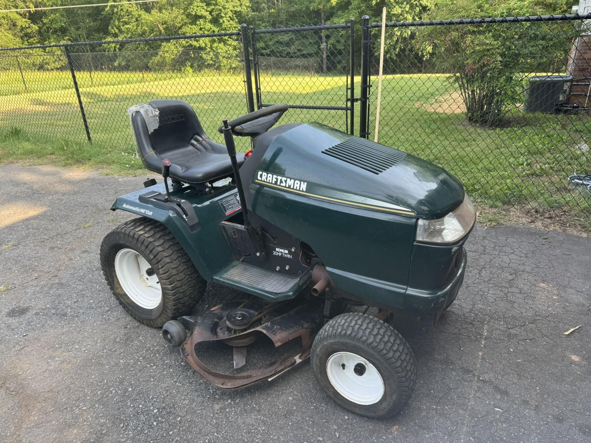 650 OBO CRAFTSMAN MOWER / 20 HP - 46” Mulching Deck