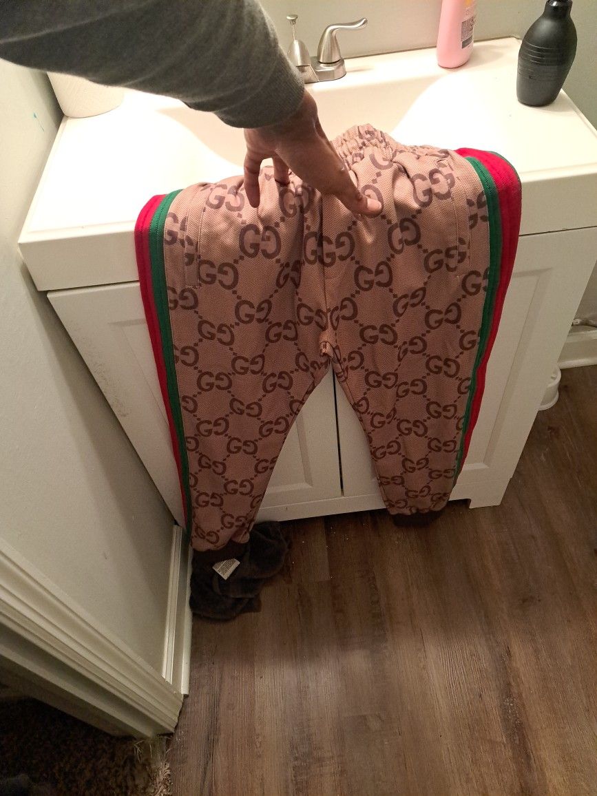 Gucci Sweats