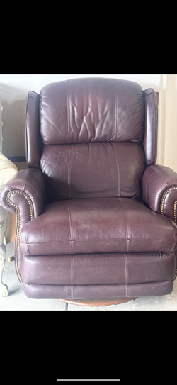 Brown leather Recliner Swivel $80 Fallbrook -Nailhead