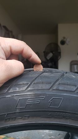 1 Eagle F1 285/35r19