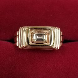 14k Yellow Gold Emerald Cut Diamond Ring
