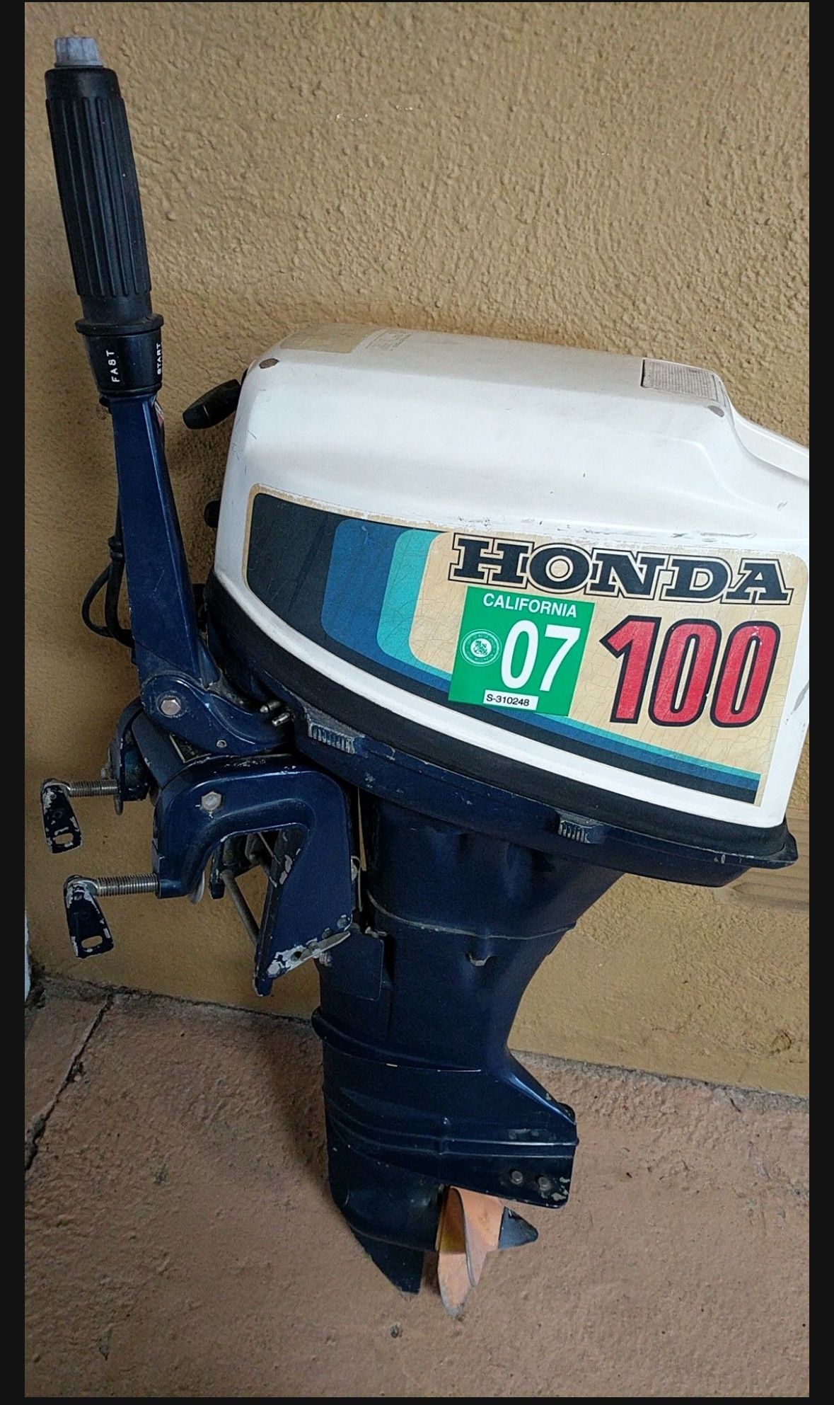 Honda B100S 4 Stroke Outboard Motor