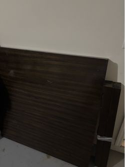 Dining room table