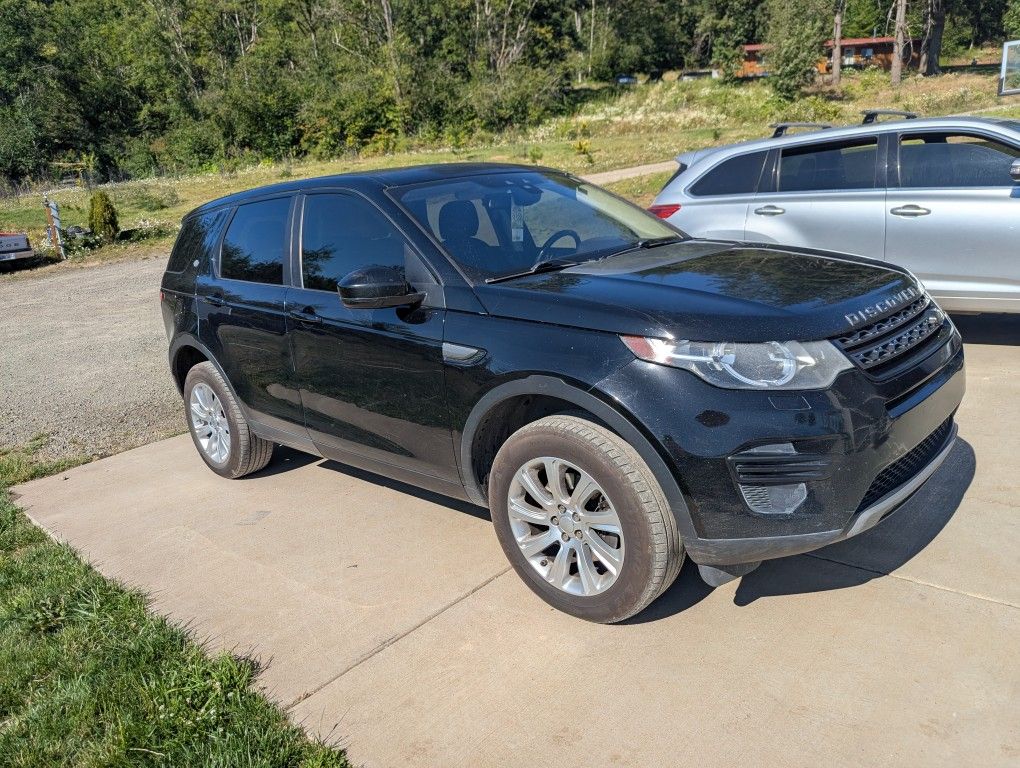 2017 Land Rover Discovery Sport $8400