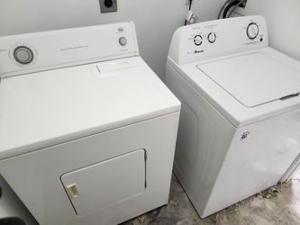 Good Working washer and dryer set with all connections to hook up AMANA/ROPER top loader
