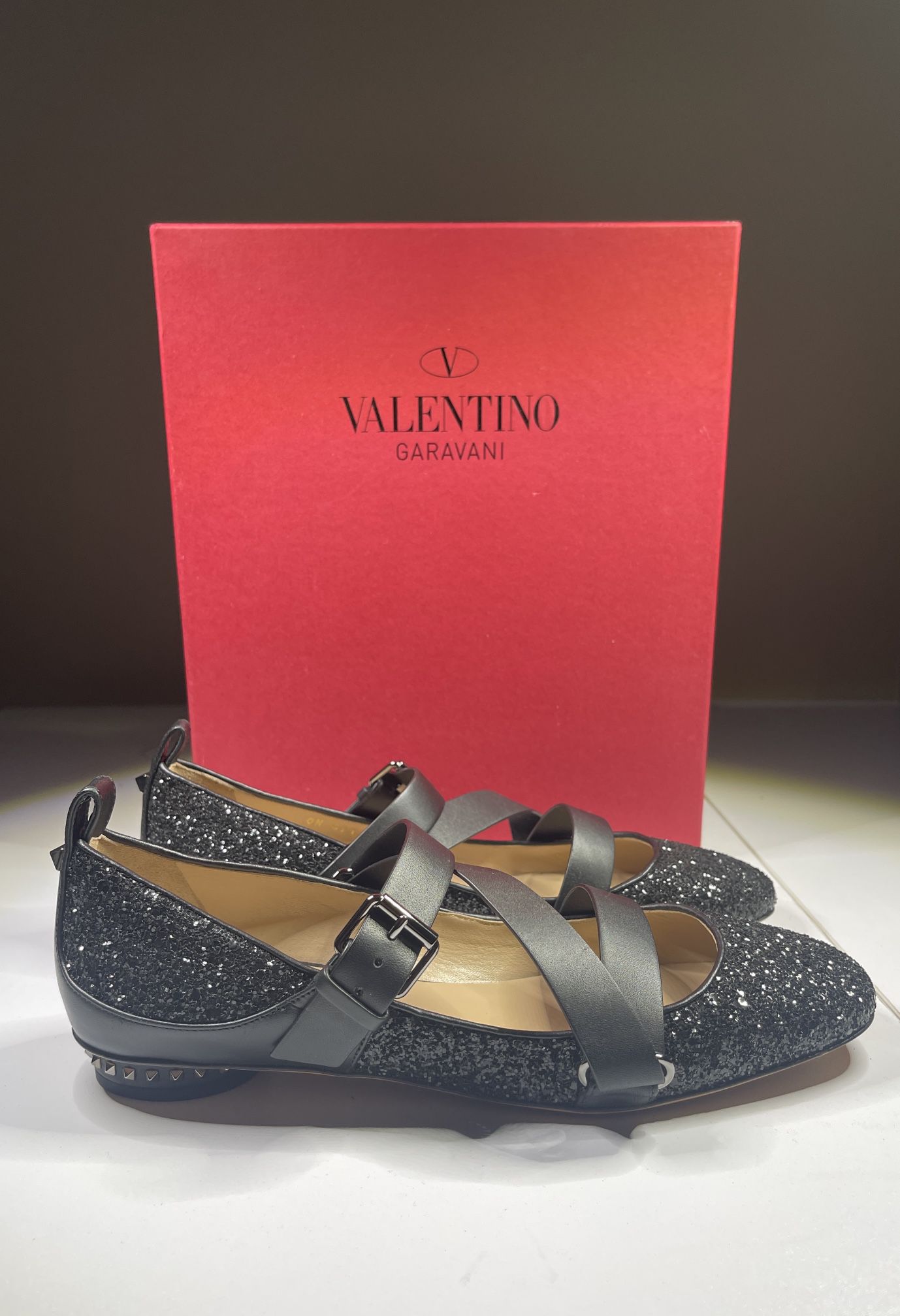 Valentino Garavani Rockstud Ballet Flats New Never Used Size Italian 38 1/2 