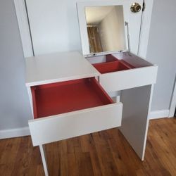 Ikea Brimnes Vanity/dressing table/small desk