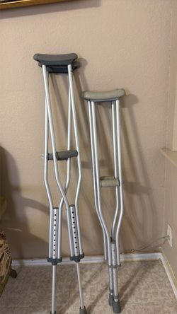 Aluminum Underarm Crutches – Set of 2