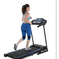Xterra Fitness TR200 Folding Treadmill With Cushioned Deck