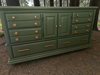 Large Bedroom Dressers Chests Solid Wood Several Available New
