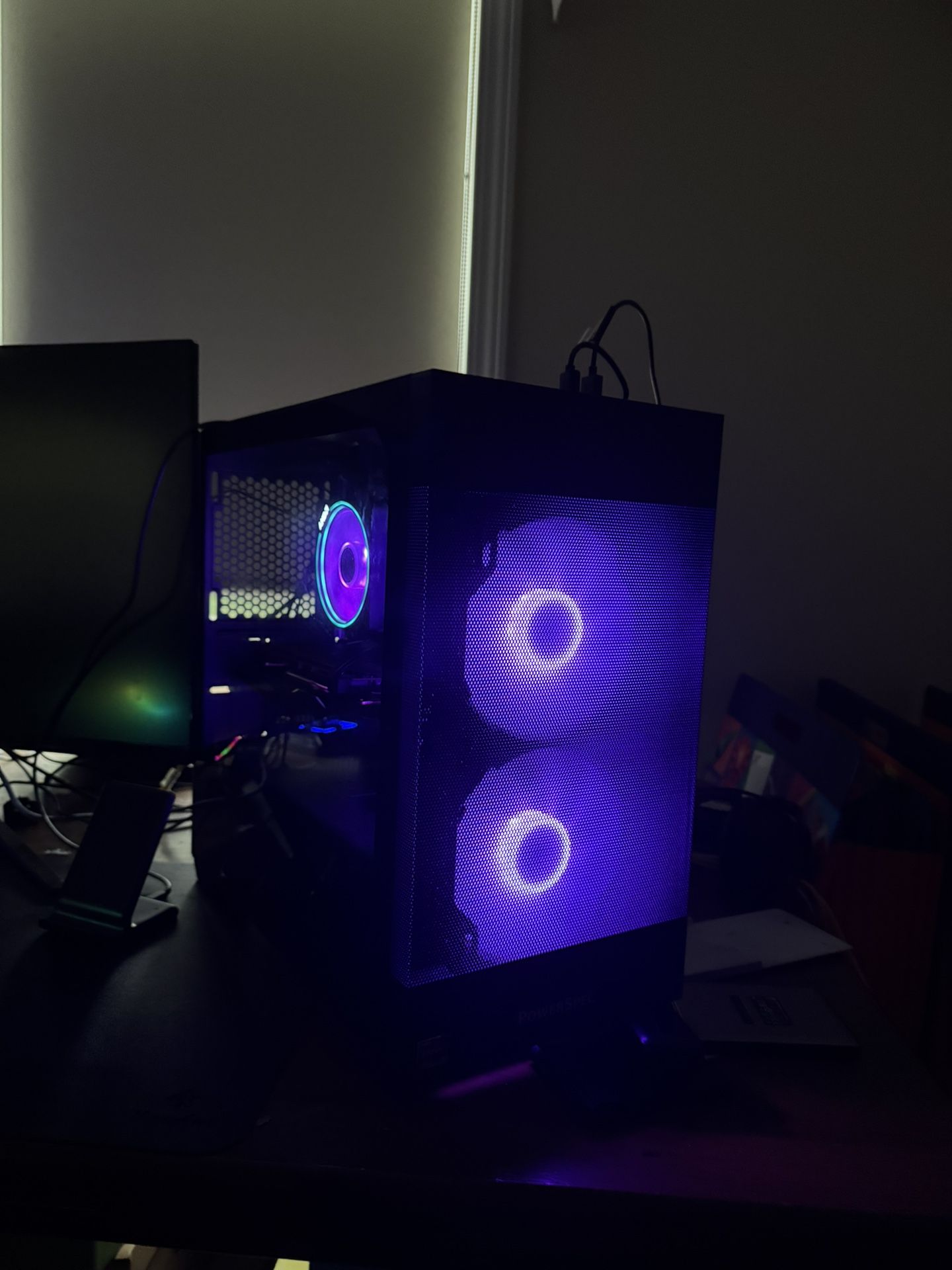 AMD 5800X3D + RX 7600 Gaming PC