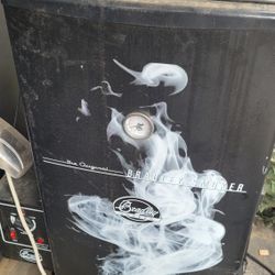 Great Condition Bradley Smoker 
