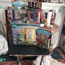 Star Trek Figures And A Lot More Items