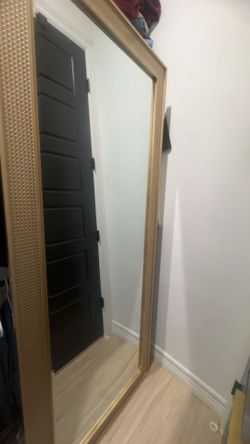 gold mirror 