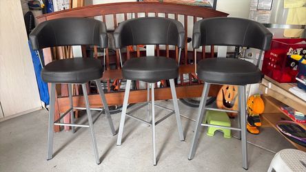 Bar chairs ..set of 3
