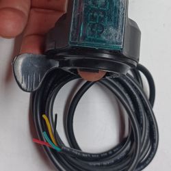 Multiple Voltage 4 Wire Thumb Throttle 