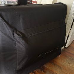 Massage Table With Pillow 