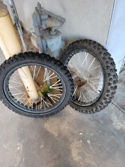 Pair 80/100-17 MC tires and rims 36Hole Surron Talaria
