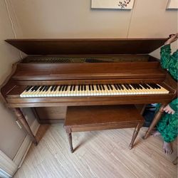 Hallet And Davis Piano 