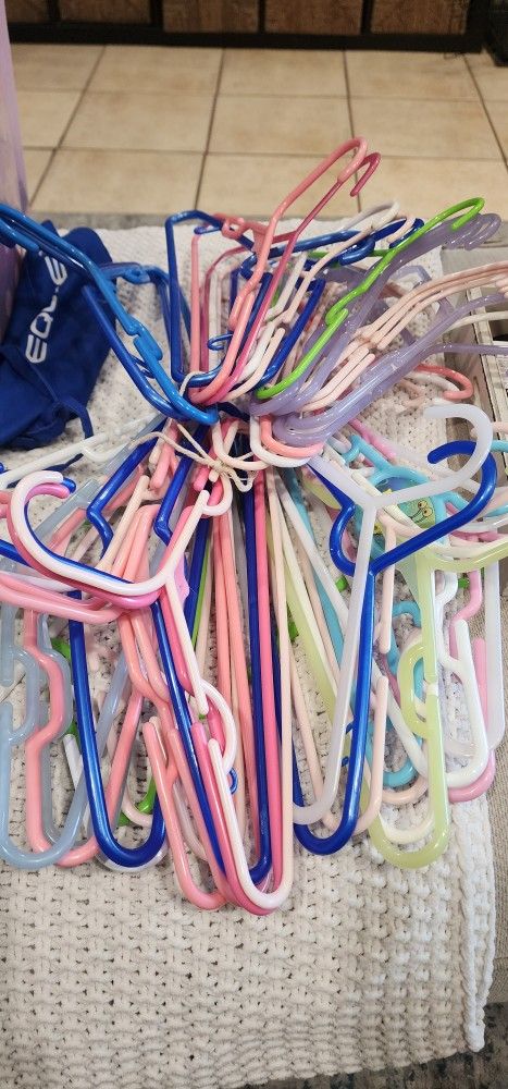 Kids Clothes Hangers