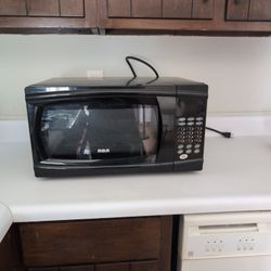 RCA 1.1 Cu.Ft Microwave