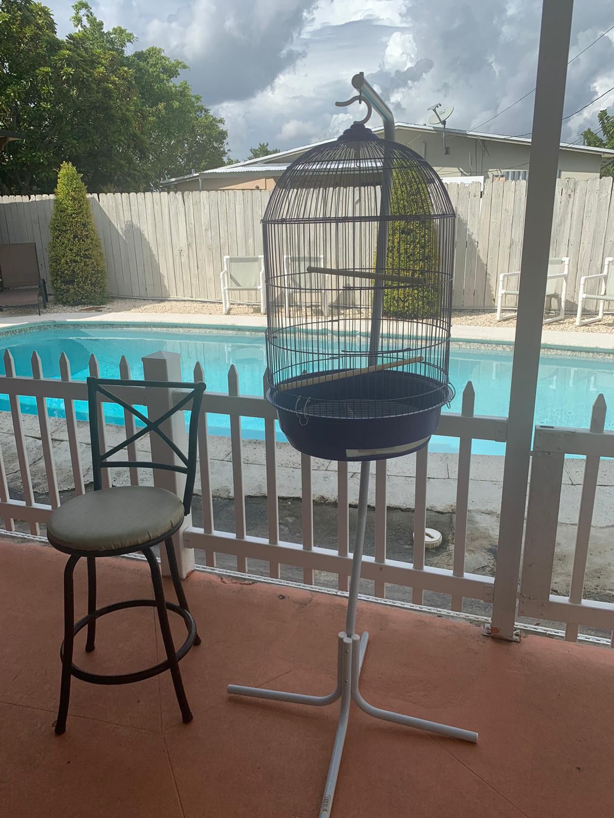 Parrot cage with stand included