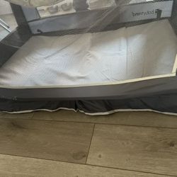 Babytrend Pack N Play 