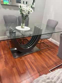 Glass Top Dining Table with U-Shape Base