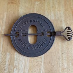 Household Antique Metal Spindle