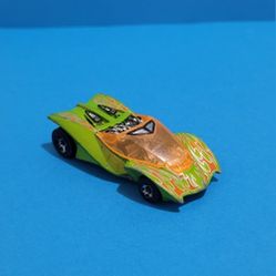 2003 HOT WHEELS - CLASSIC SWOOPY DO GREEN DIECAST CAR .