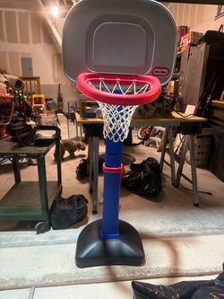 Little Tikes Kids Basketball Hoop