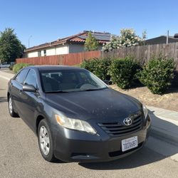 2009 Toyota Camry LE Sedan 4D