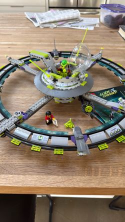 LEGO Mothership