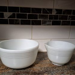 VINTAGE WHITE MILK GLASS MIXING BOWLS [SET OF 2]