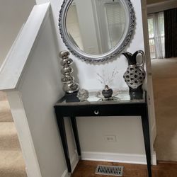 Mirror And Console Table Set 