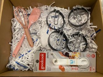 Egg Box (new)✨Thrifty Gifted LLC✨