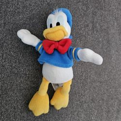 Disney Store Donald Duck Plush Stuffed Toy Doll Clean 9" animal mini Character
Excellent condition,   no flaws
Approximately 9" 
Smoke free and pe