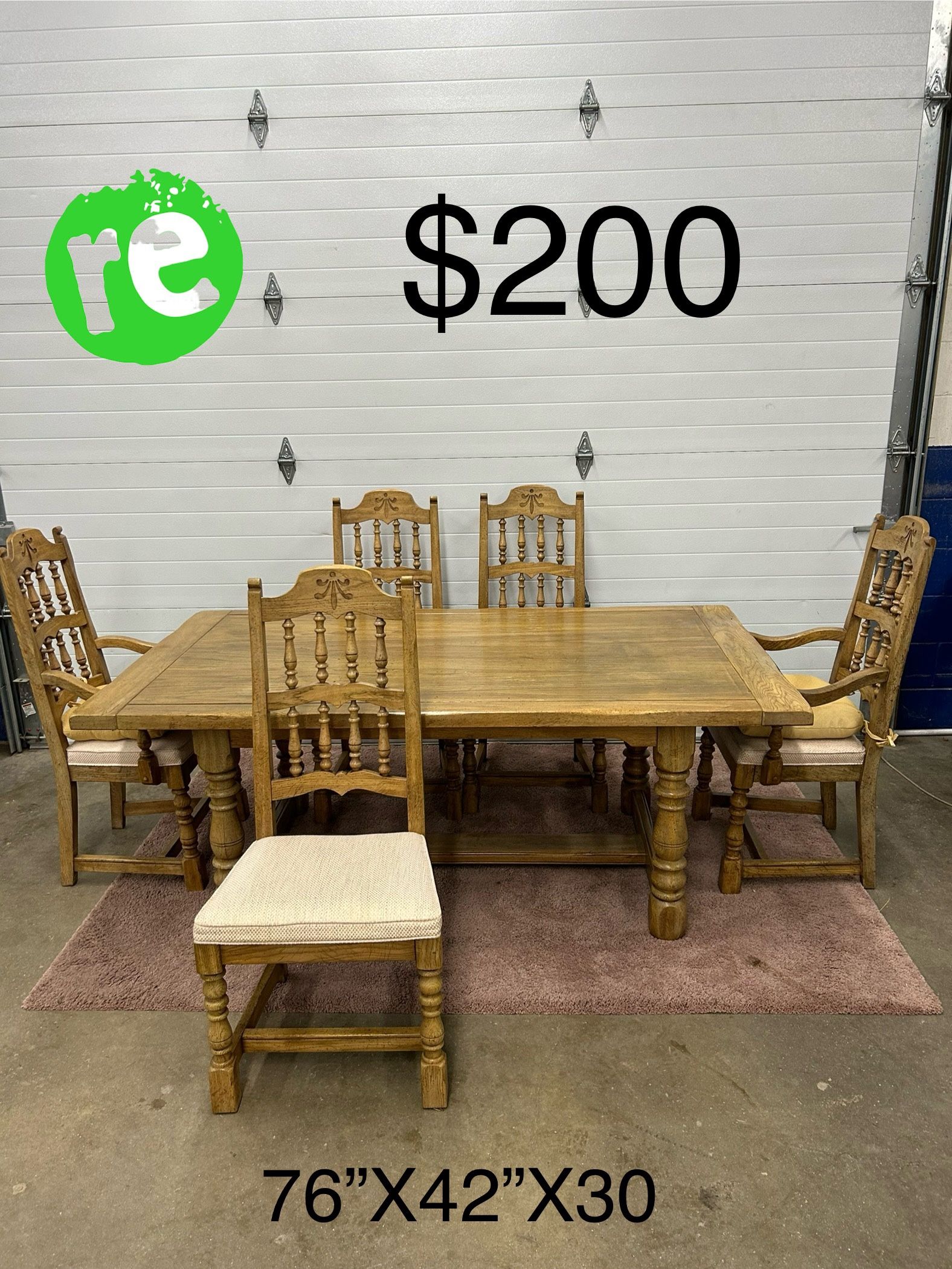 Oak Kitchen Table with 5 Chairs