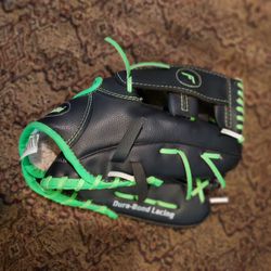 Kids FRANKLIN leather Baseball Glove Like New Make Offer