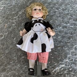 GREAT CHRISTMAS 🎄 GIFT -25 DIFFERENT PORCELAIN DOLLES (some 20 years old)