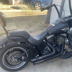 Harley Davidson Fat Boy Lo 2012 With 18k Miles