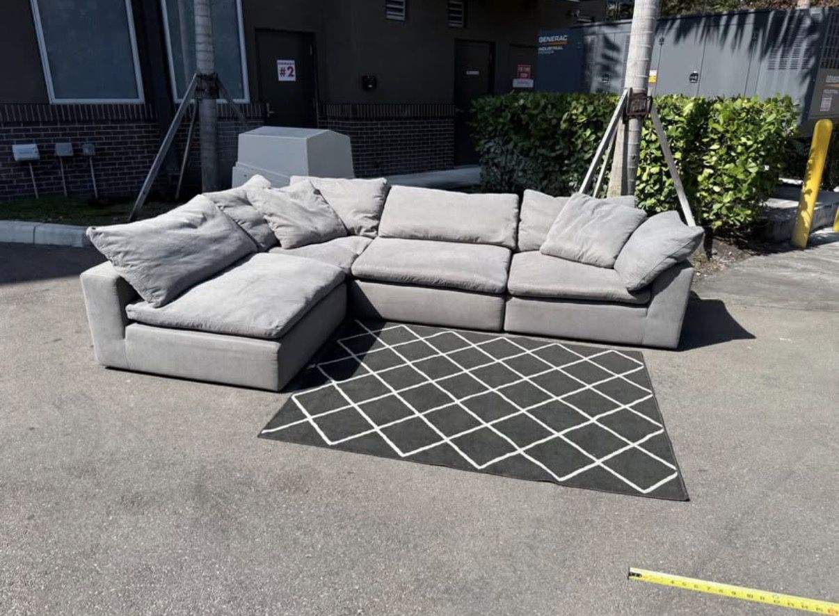 βοΈ Nixon Cloud 4-Piece Gray City Furniture Sectional Couch/Sofa - Delivery Available π