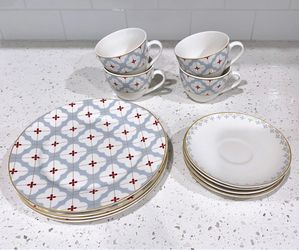 12 Piece Coffee Cup and Plate Set