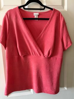 Vintage Fashion Bug Coral V-Neck Short Sleeve Top