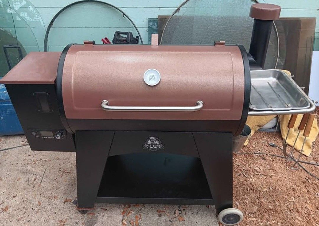 Pit Boss Austin XL Wood Pellet Grill with Lid and All Accessories
