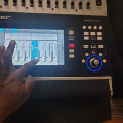 QSC Touchmix 30 Pro $1500
