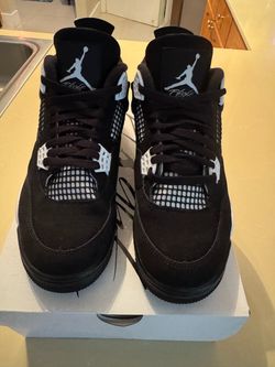 Air Jordan 4 White Thunder – Size 9