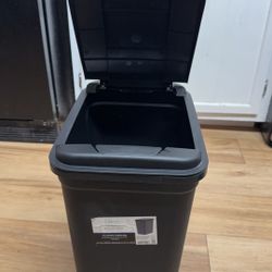 Sleek Black Kitchen Trashcan with Easy Touch Top Lid for Effortless Waste Management