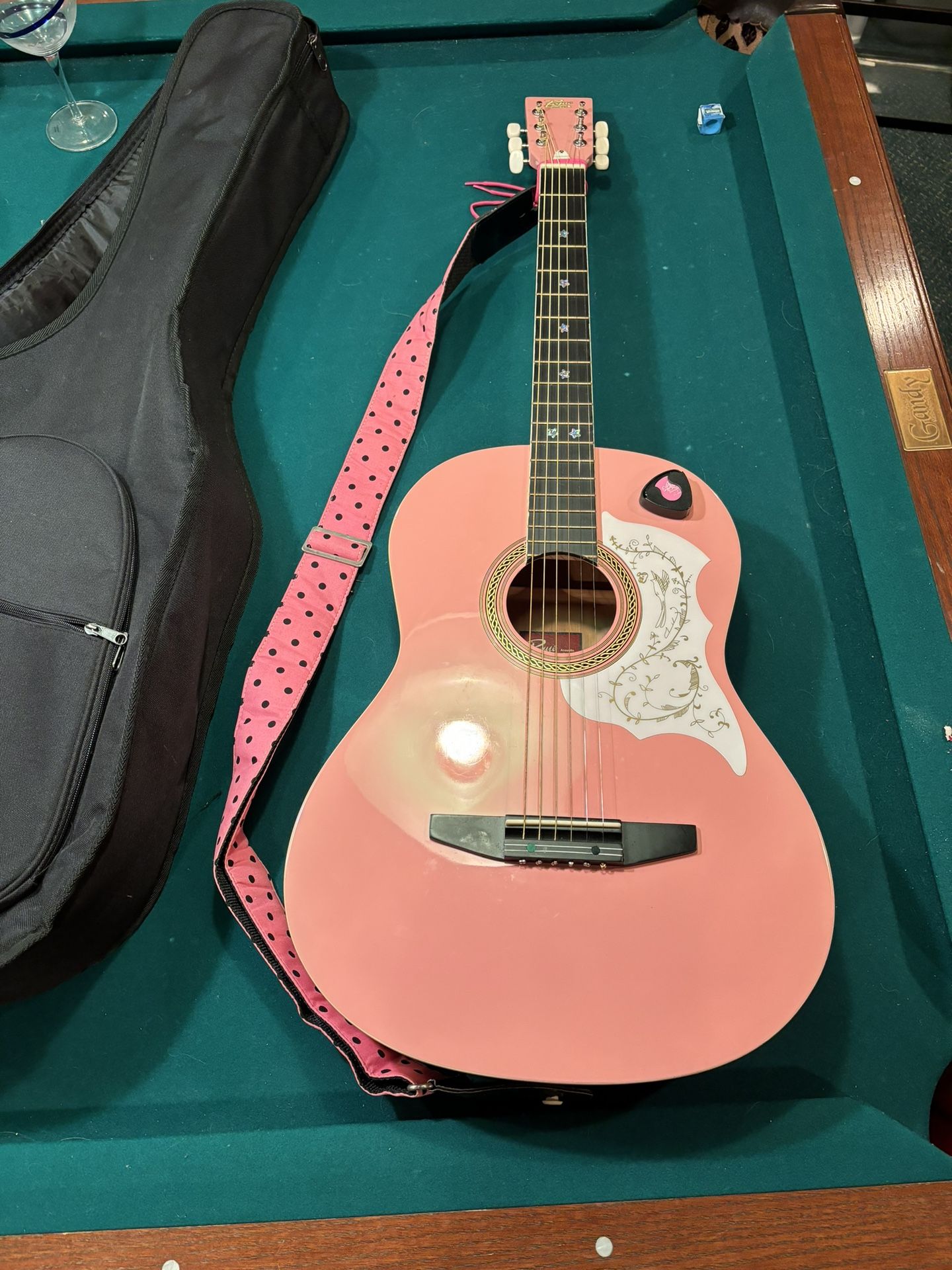 Rogue Starter Acoustic Guitar, Pink